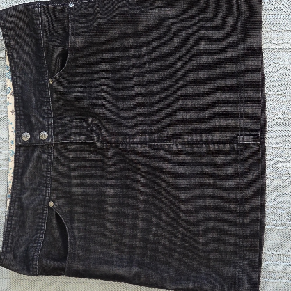 Athleta black corduroy skirt size 12 Like New!